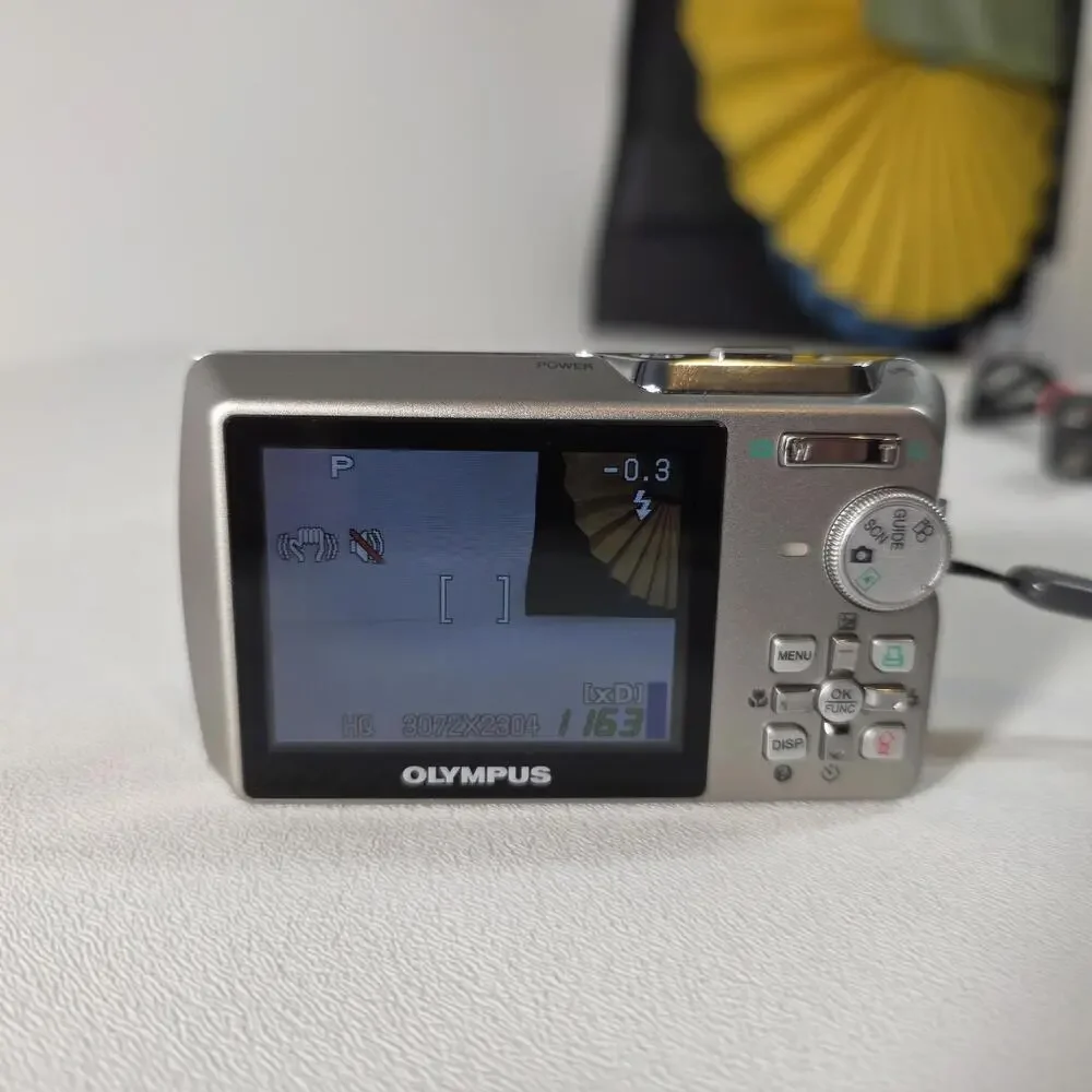 Olympus Stylus 750 Digital Camera, Silver, All Weather, 7.1-megapixel, 5X Zoom